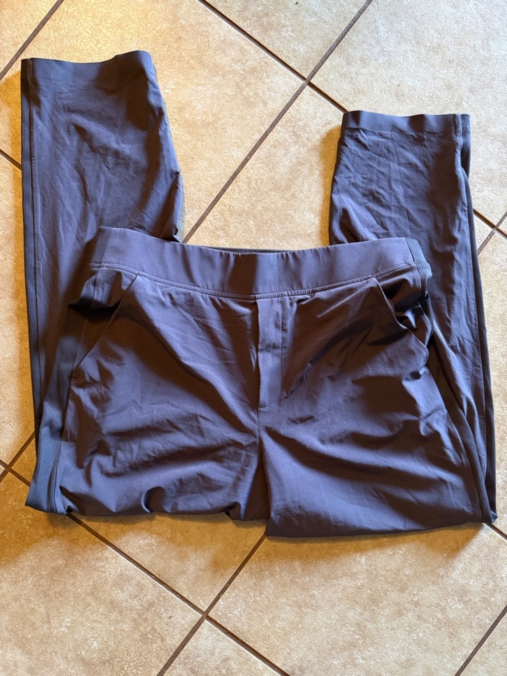Athleta Brooklyn Pants in Plum/Brown